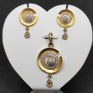 916 ladies fancy Pendant set