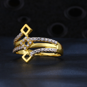916 CZ Gold Exclusive Hallmark Ladies Ring LR1403