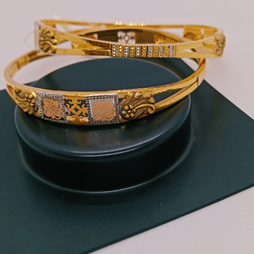 22k Gold Ladies Bangles by 