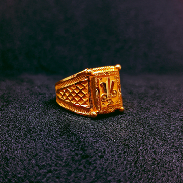 916 gold designer ring by Ghunghru Jewellers