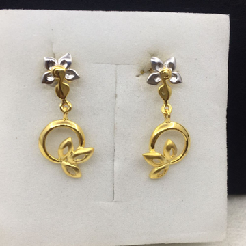 18k Yellow Gold Classic Design Earrings by 
