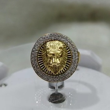 916 Gold Fancy Gent's Lion Face Ring