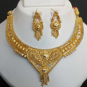 Necklace set by Vipul R Soni