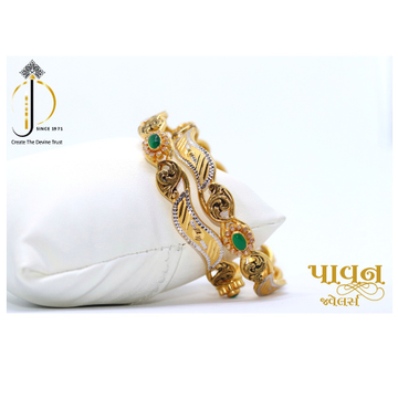 22KT / 916 Gold Antique Bangles green stone For La... by 