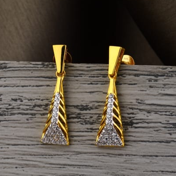 22KT Gold Ladies Stylish Jummar Earrings LJE529