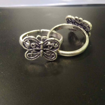 Silver oxidised  butterfuly disignear  toe ring by 