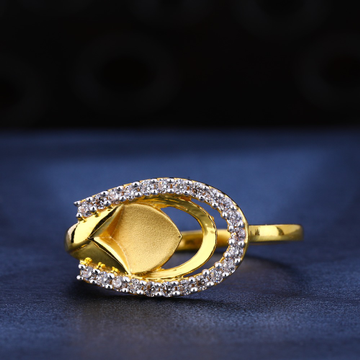 916 Gold Cz  Hallmark Women's Ring LR582
