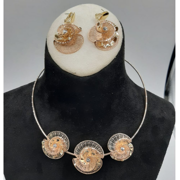 18K Gold Italian Stylish Necklace Set  by 