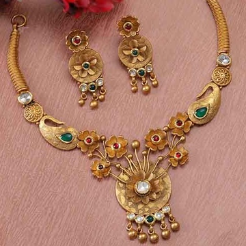 Antique Necklace Set 916. by 