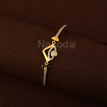 750 Gold Hallmark Designer Ladies Kada Bracelet LK...