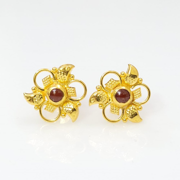 18k Yellow Gold Divine Earrings by 