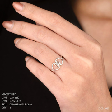 18K Gold Trending Diamond Ring