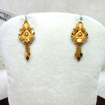 Gold Classic Earring by 