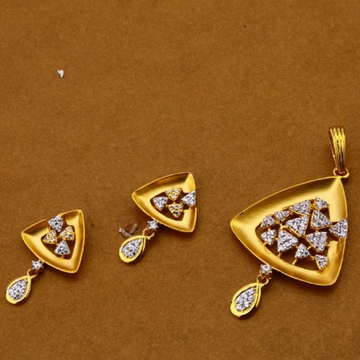 22 carat gold ladies pendants set RH-PS738