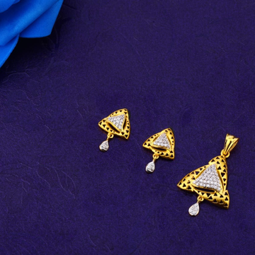 916 Gold Hallmark Stylish Ladies Fancy Pendant Set...