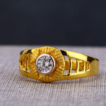 22KT Gold Men's stylish  Single Stone Ring MSR112