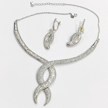 925 Sterling Silver Necklace by Veer Jewels