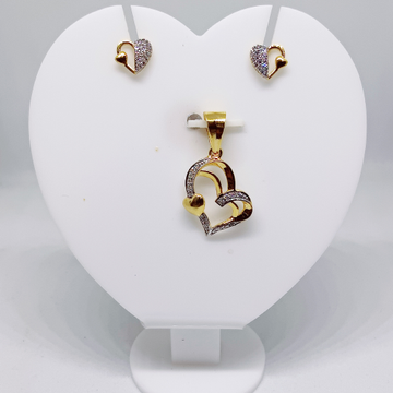 916 gold Classic heart shape CZ pendant set by 