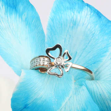 real diamond ladies ring  by Pratima Jewellers