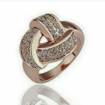 Buy 18K Rose Gold Engagement Rings | Shop Now