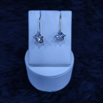 18KT/750  Yellow Gold Fancy Stoni Hanging Earrings...