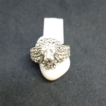 lion ring by Ghunghru Jewellers