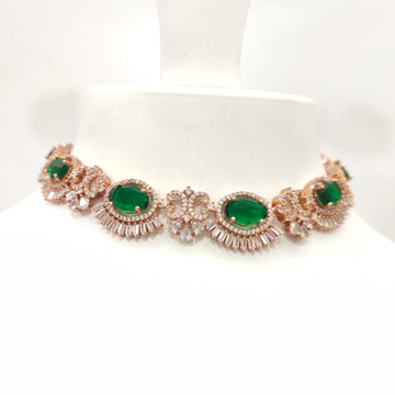 Antique gold plated full choker with emerald diamo...