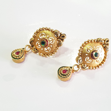 22 k yellow gold handmade antique stylish stud earrings by 