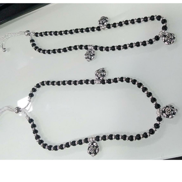 Silver delicate casual ware black bits payal / ank... by 