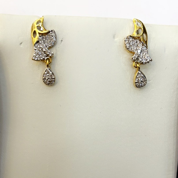 916 classic earrings by Shree Godavari Gold Palace