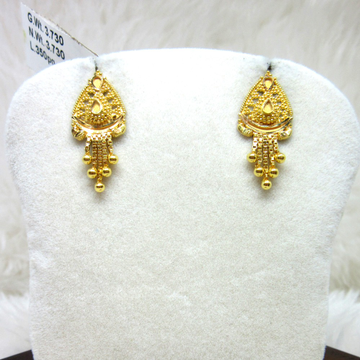 Gold Fancy Rava Earring by 