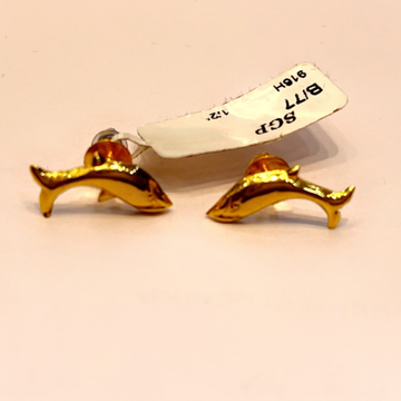 22k gold fish design  earrings by Shree Godavari Gold Palace