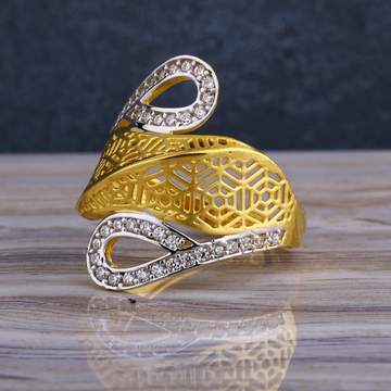 916 Gold Ladies Exclusive Long  Ring LLR258