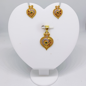 22K Gold Heart Shape Pendant Set by 