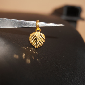 22k Gold Modern Pendant 983R43
