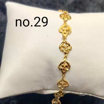 22 kt gold casting ladis braclate by Aaj Gold Palace