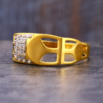 916 Gold Men's Hallmark Fancy CZ  Ring MR791