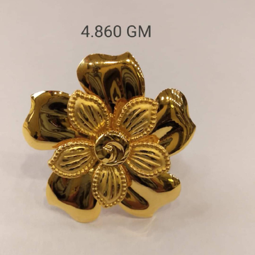 flower fancy ring by Aaj Gold Palace