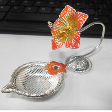 Silver  jaswanti Flower Design Ek Mukhi Diya / Dee... by 