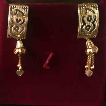 916 gold fancy devils eye earrings by D.M. Jewellers