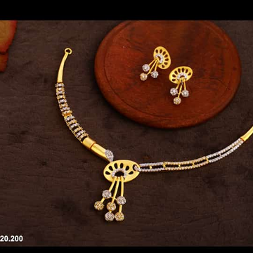 Antique Design Gold Necklace Set