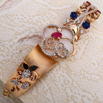 18 carat rose gold fancy kada bracelet RH-LB609