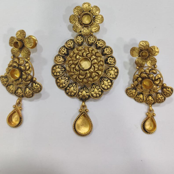 22K(916)Gold Ladies Antique Oxidised Pendent Set K... by Sneh Ornaments