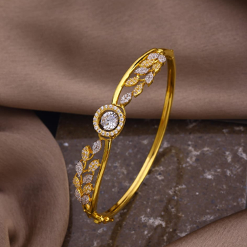 Gold Leaf Single Diamond Bracelet by 