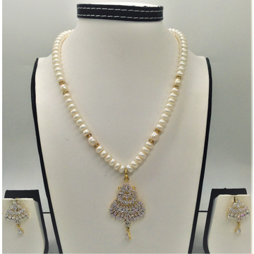 White cz pendent set with 1 line flat pearls mala jps0349