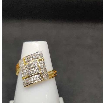 916 Men's Multi stone gold ring