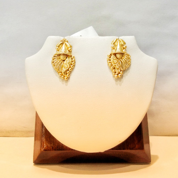 916 Hallmark Elegant Teardrop Stud Earrings by Pratima Jewellers