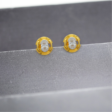 Ethereal gold studs