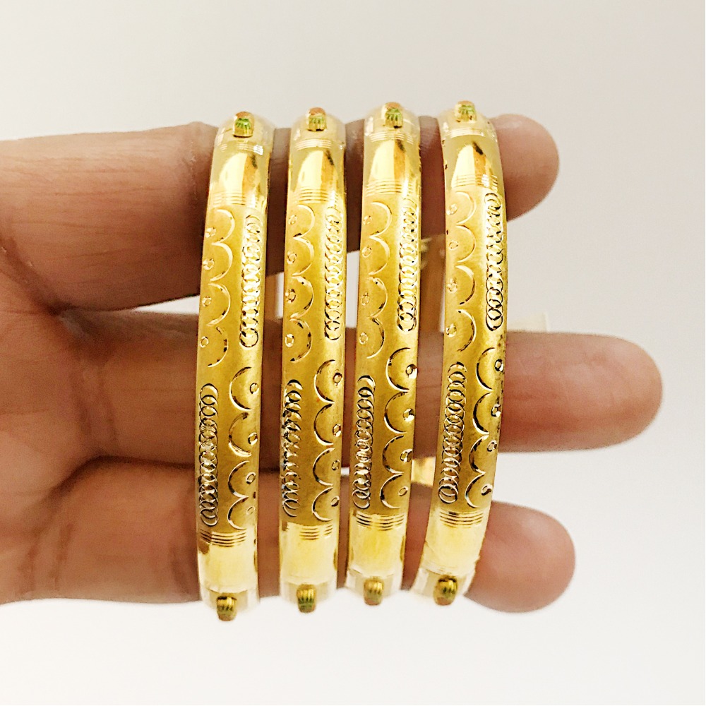 gold bangles in 32 grams