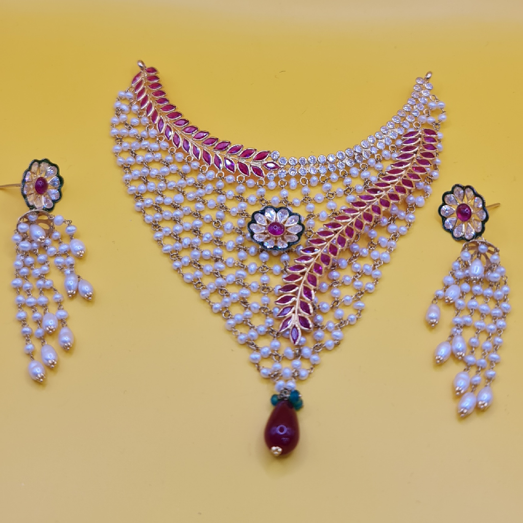 Buy quality Antique Jadau Moti Necklace 22k Gold in Rajkot